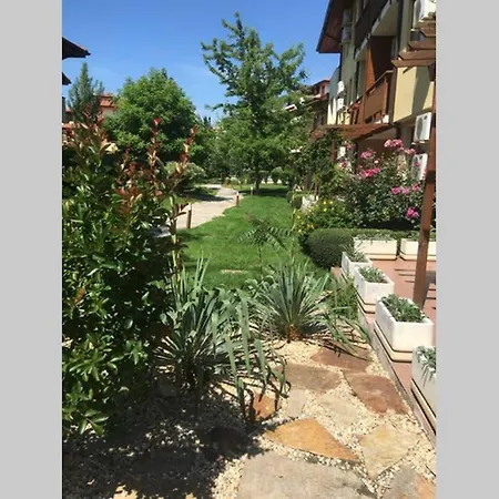 Garden Of Eden 2 Bed Bulgaria *