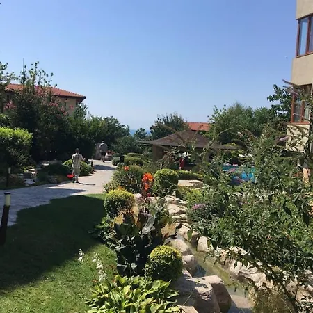 Garden Of Eden 2 Bed Bulgaria *