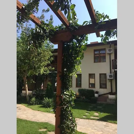 Garden Of Eden 2 Bed Bulgaria